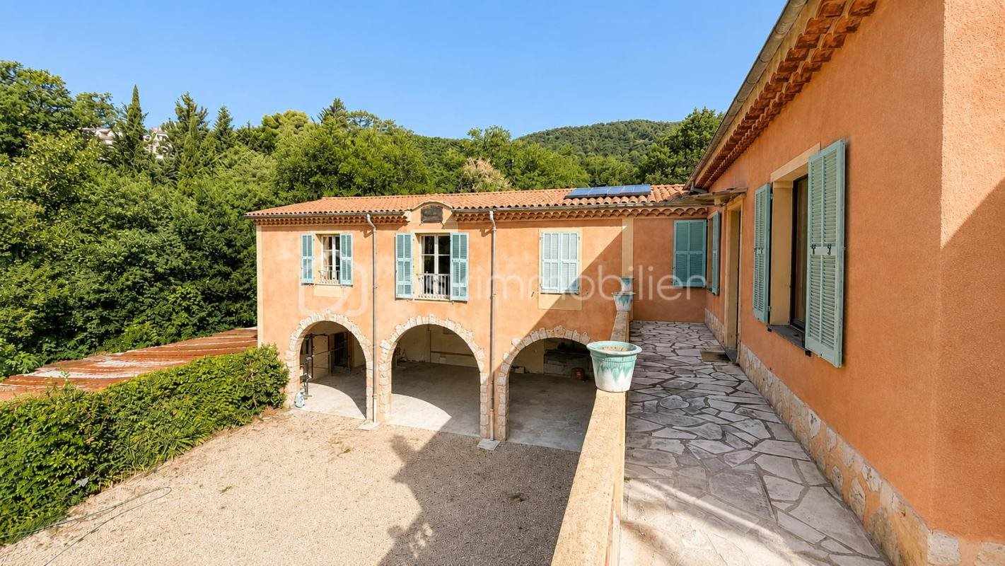 Maison à louer, 202m², Vence