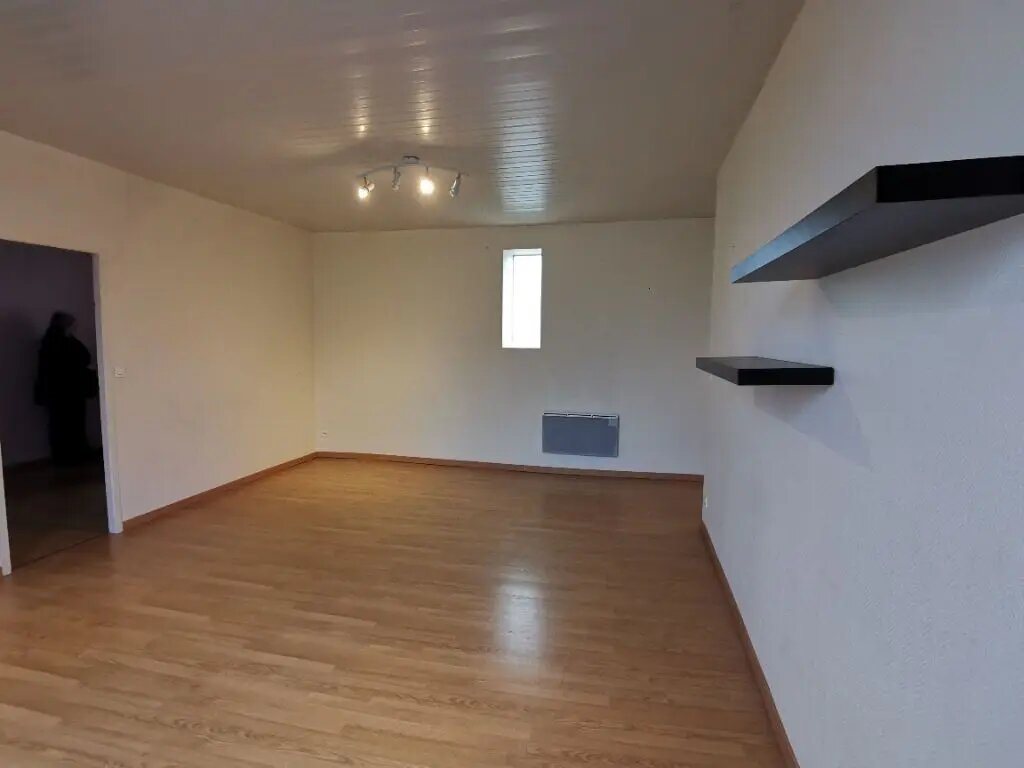 Appartement à louer, 66m², Lagor