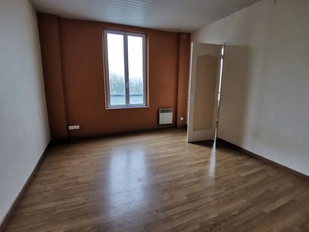 Appartement à louer, 66m², Lagor