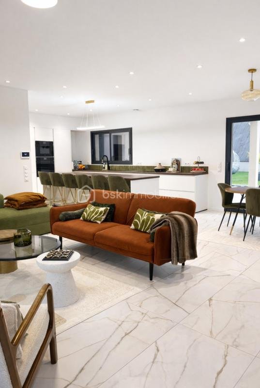 Maison à vendre, 244m², Cébazat