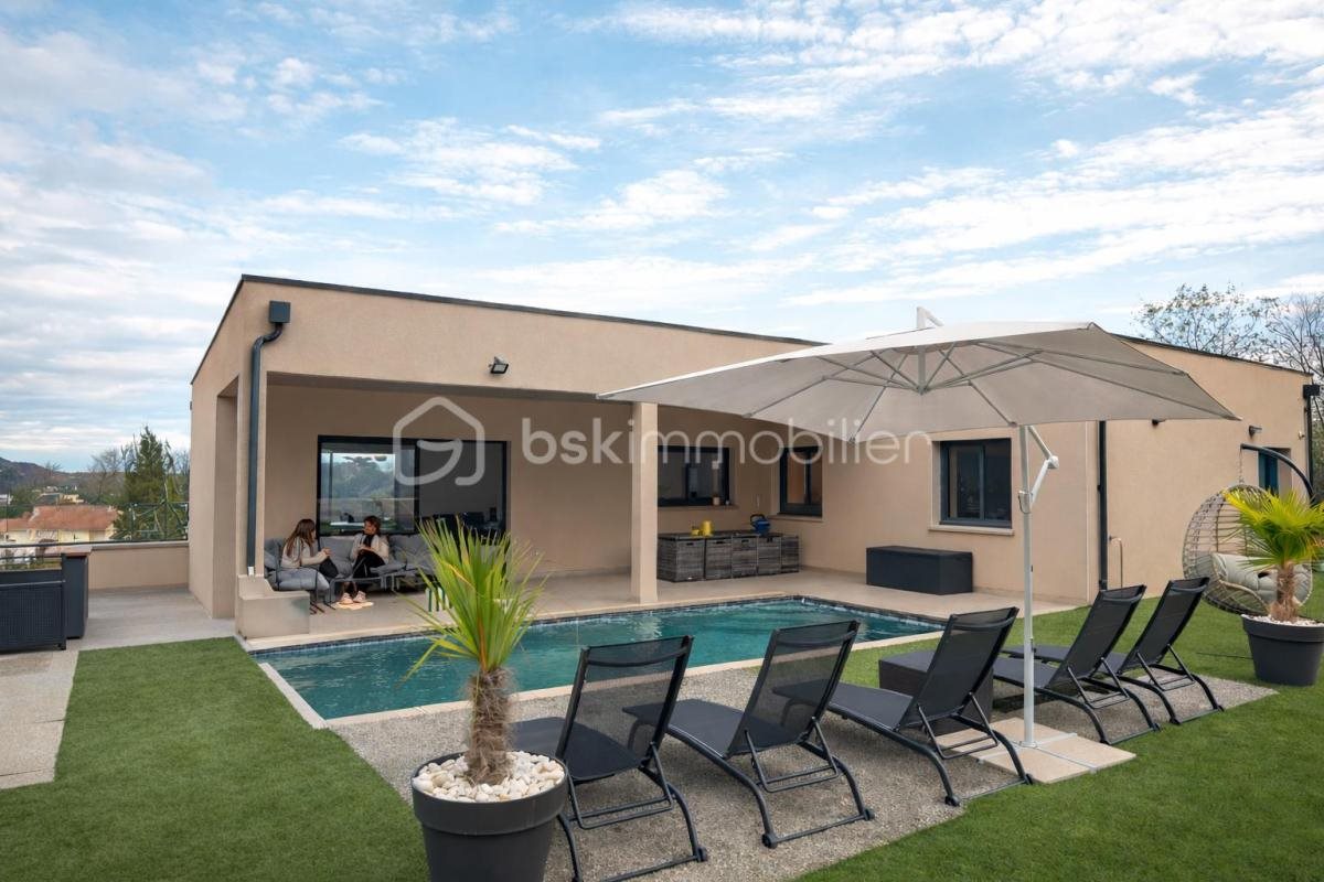 Maison à vendre, 243m², Cébazat