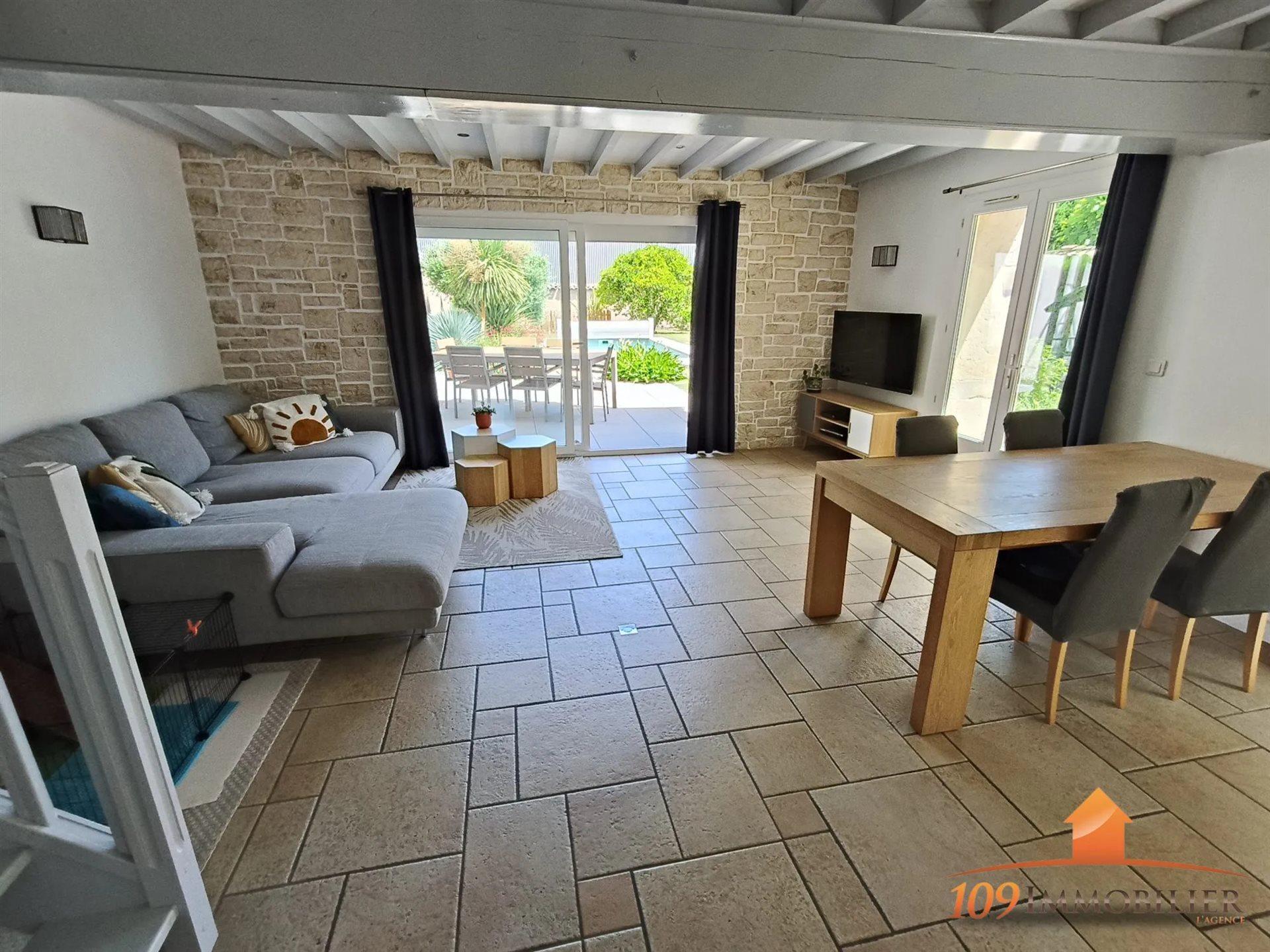 Maison à vendre, 165m², Arnas