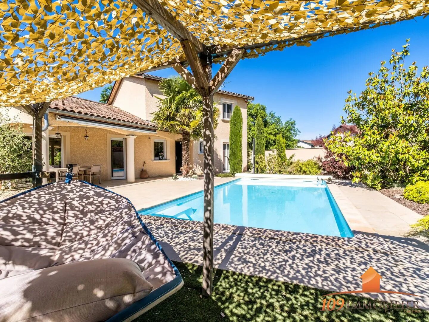 Maison à vendre, 196m², Arnas