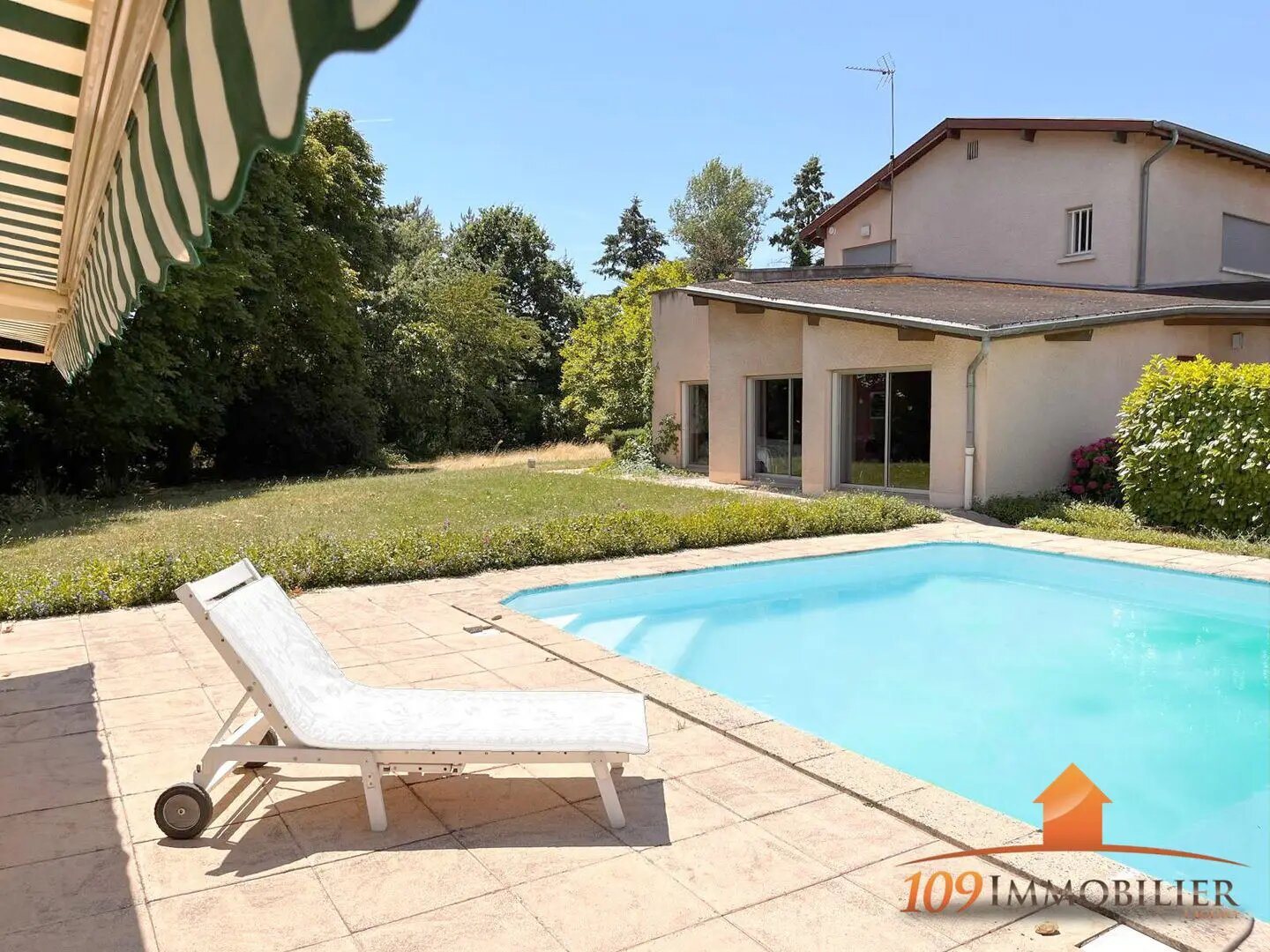 Maison à vendre, 193m², Arnas