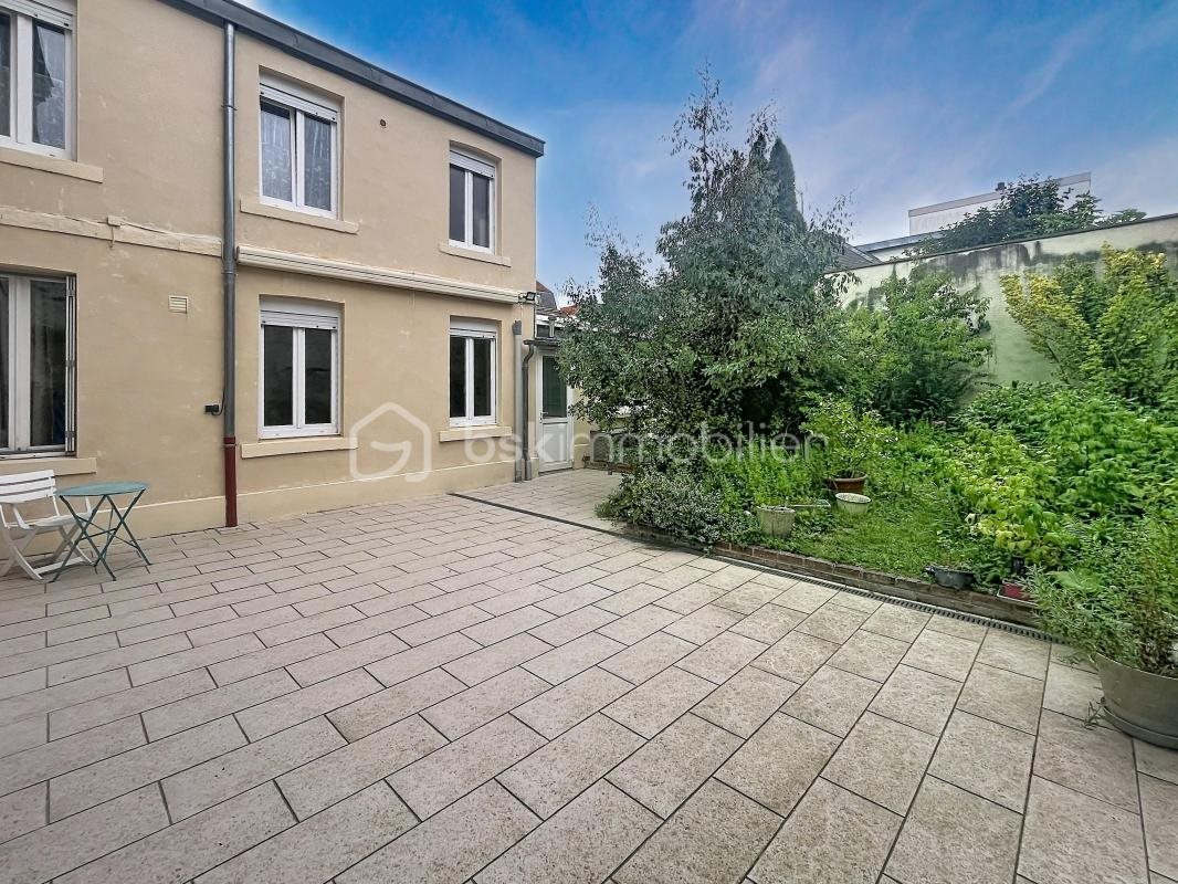 Maison à vendre, 315m², Saint-Quentin