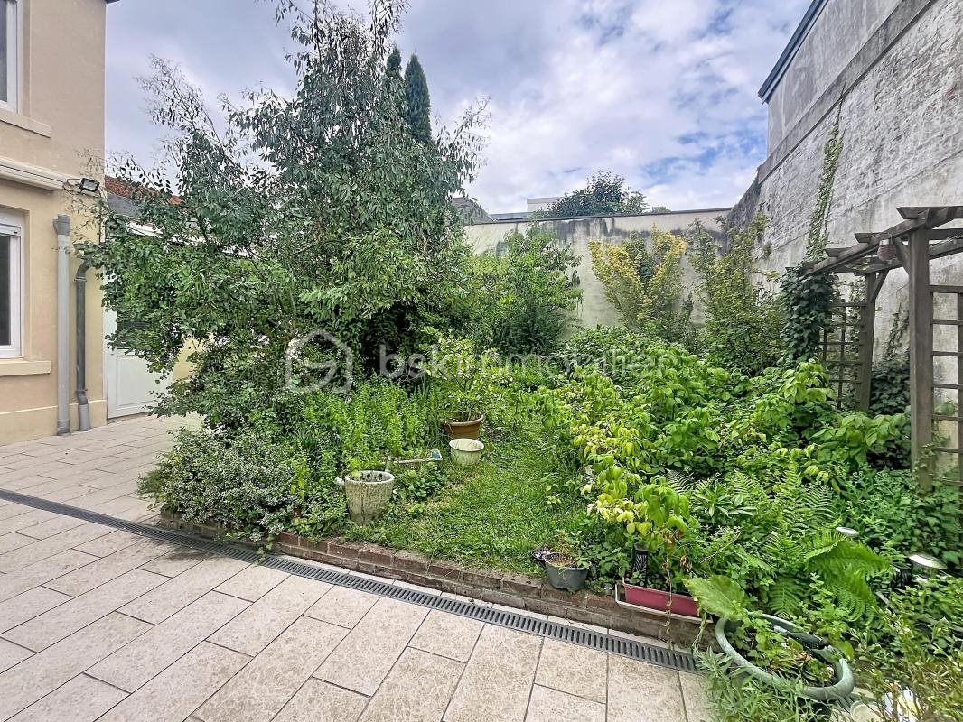 Maison à vendre, 315m², Saint-Quentin
