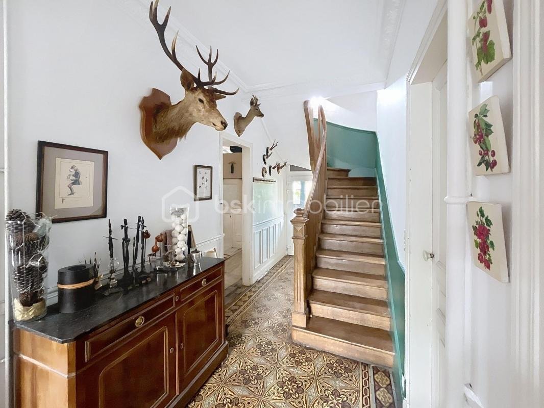 Maison à vendre, 256m², La Fère