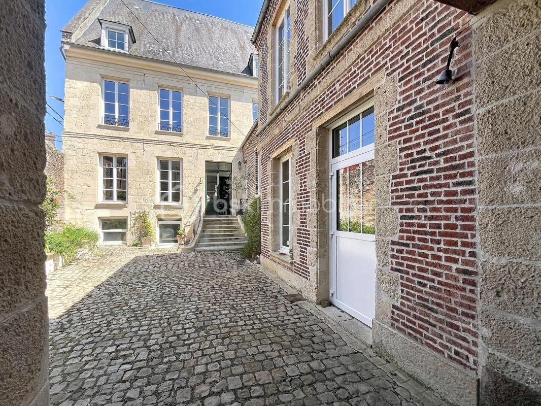 Maison à vendre, 261m², La Fère