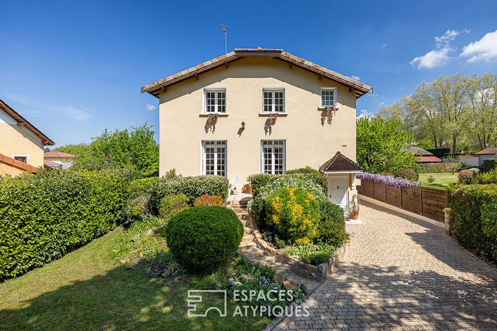Maison à vendre, 168m², Fleurieu-sur-Saône