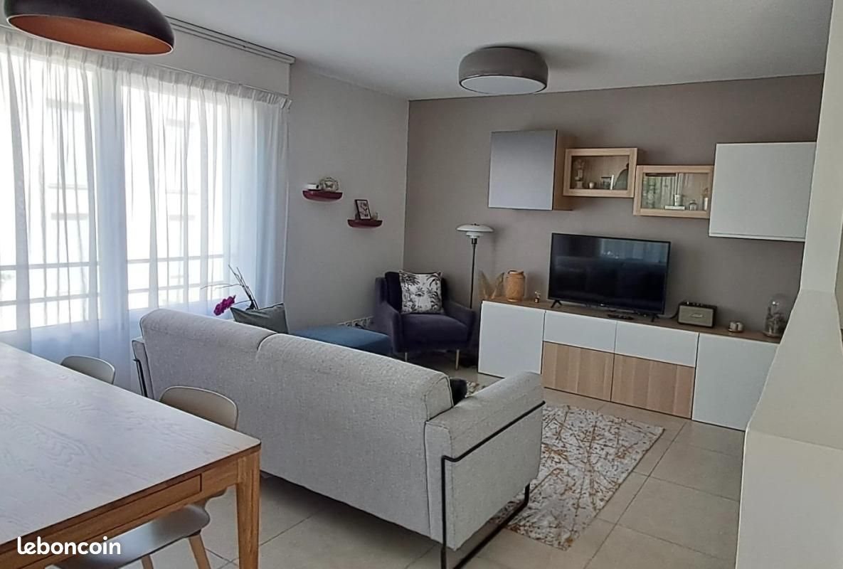 Appartement à vendre, 76m², Saint-Priest