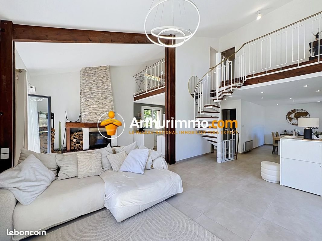 Maison à vendre, 156m², Flachères
