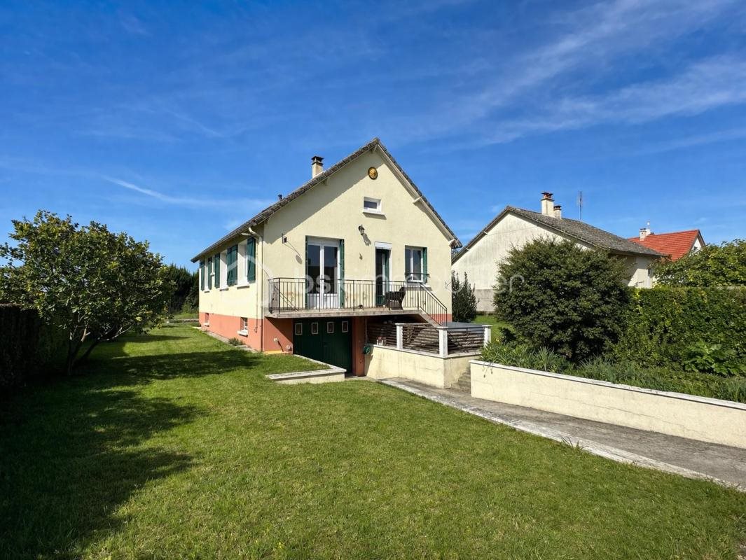 Maison à vendre, 130m², Clos-Fontaine