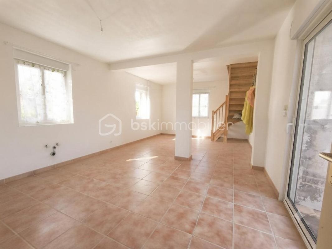 Maison à vendre, 66m², Ambrières-les-Vallées