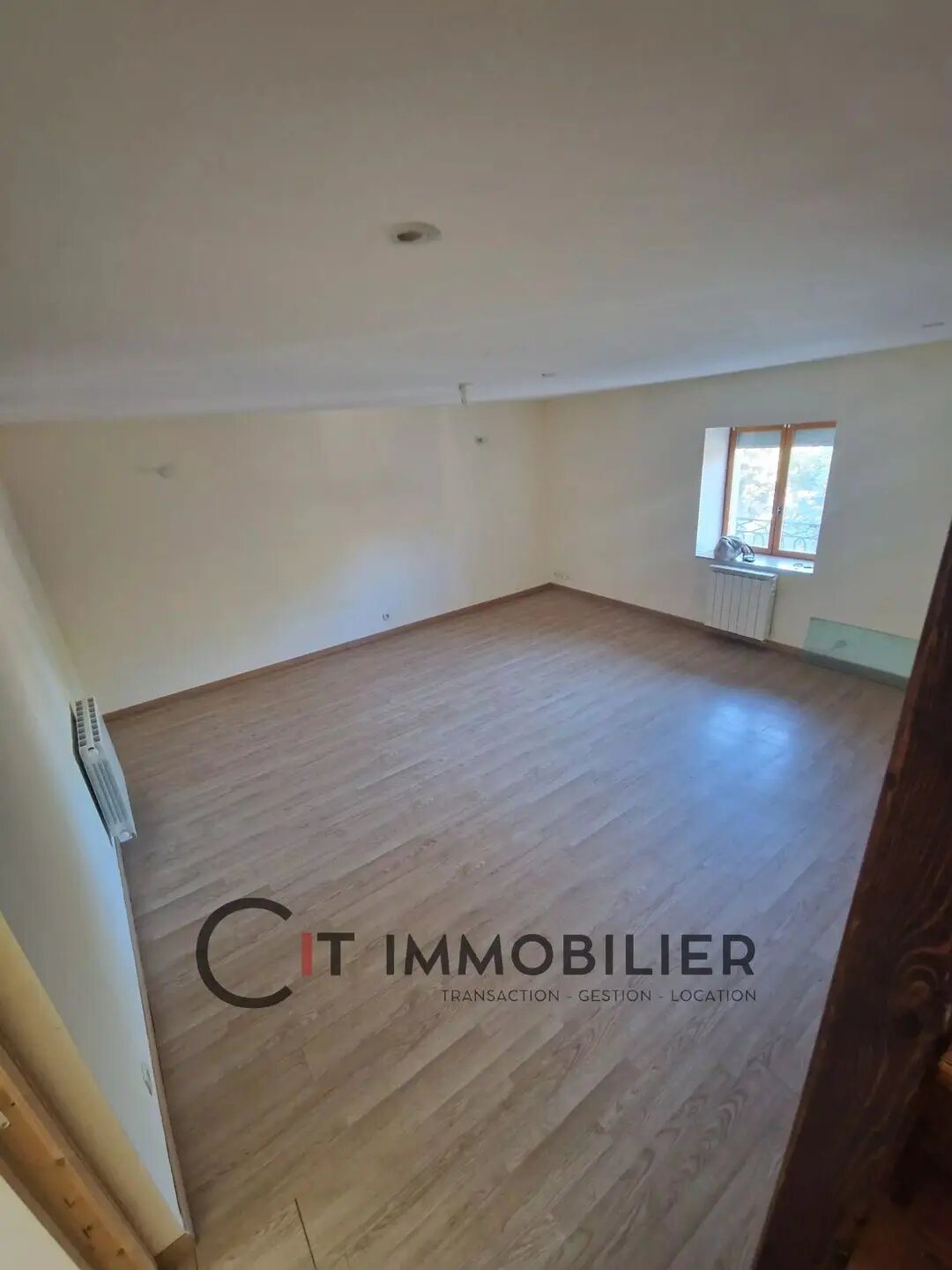 Appartement à louer, 71m², Sermérieu