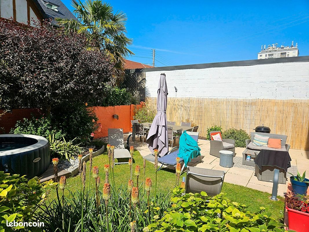 Maison à vendre, 196m², Caen