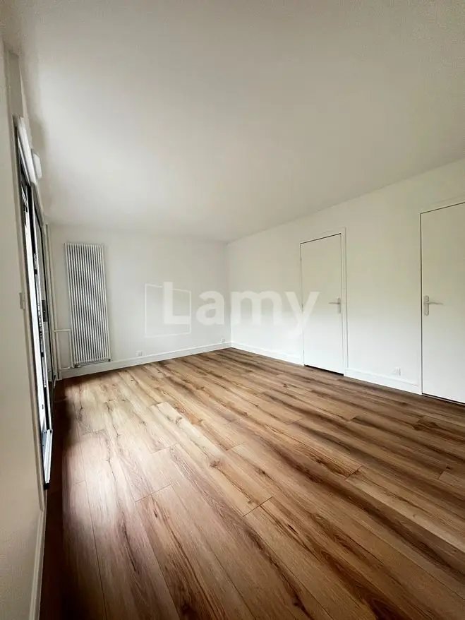 Appartement à louer, 31m², Paris 18ème