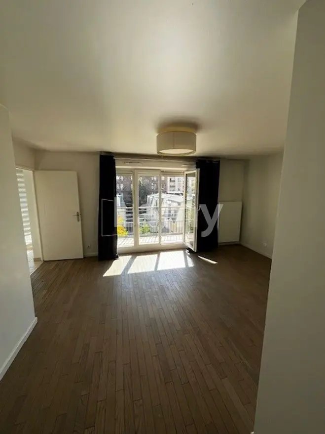 Appartement à louer, 64m², Puteaux