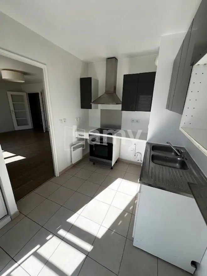 Appartement à louer, 64m², Puteaux