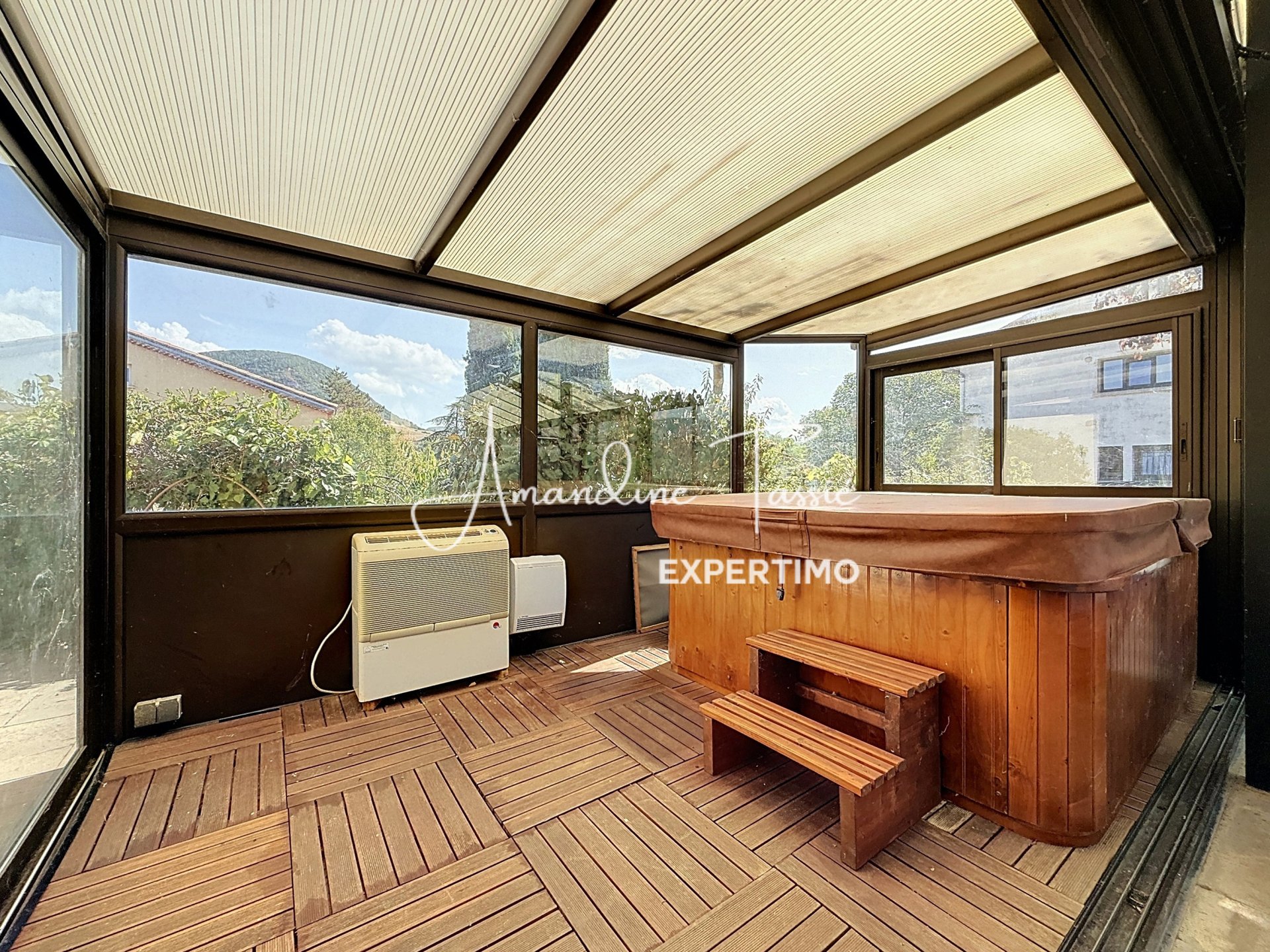 Maison à vendre, 253m², Saint-Georges-de-Luzençon