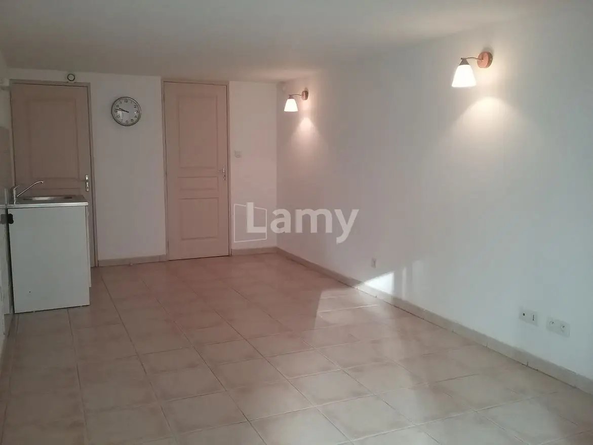 Appartement à louer, 21m², Rousset