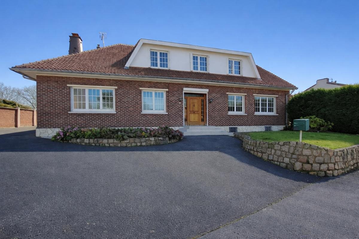 Maison à vendre, 282m², Allouagne
