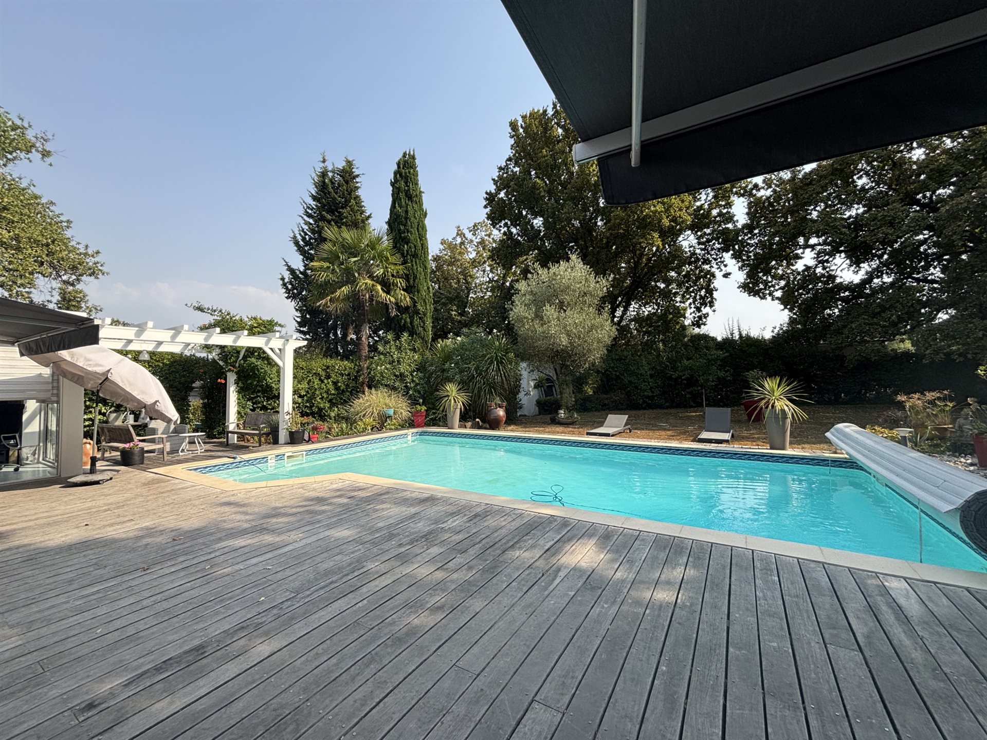 Maison à vendre, 205m², Carbon-Blanc
