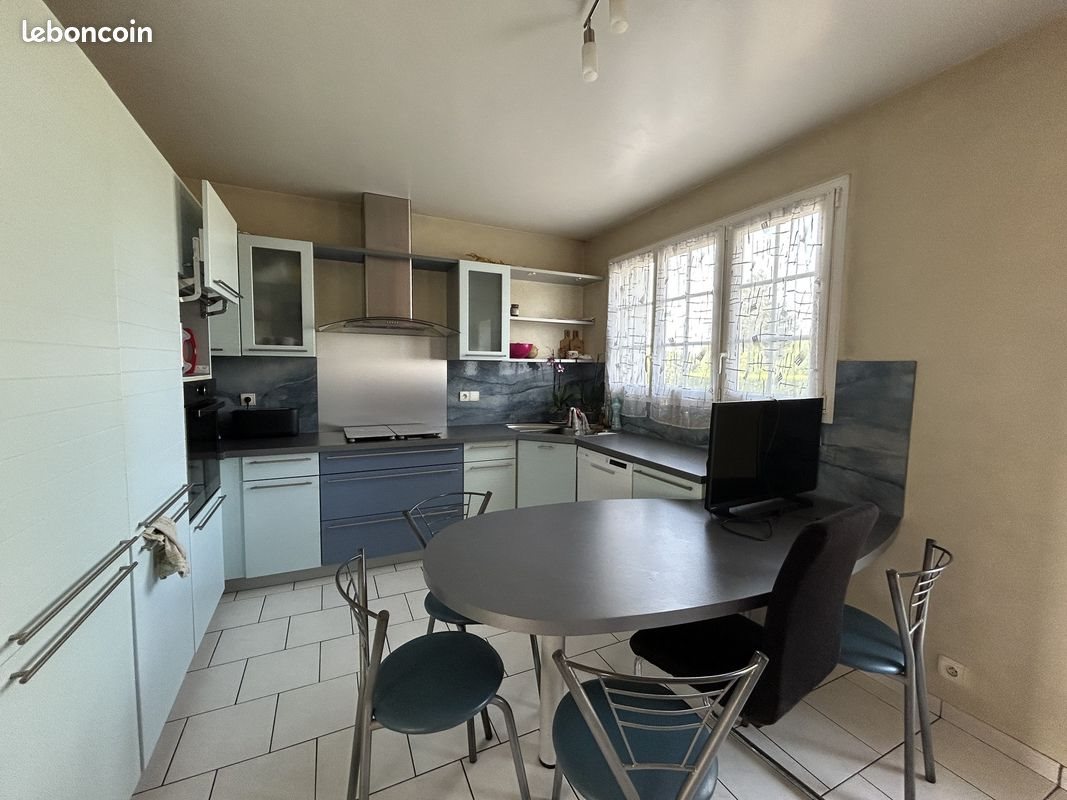 Maison à vendre, 109m², Rougemontiers