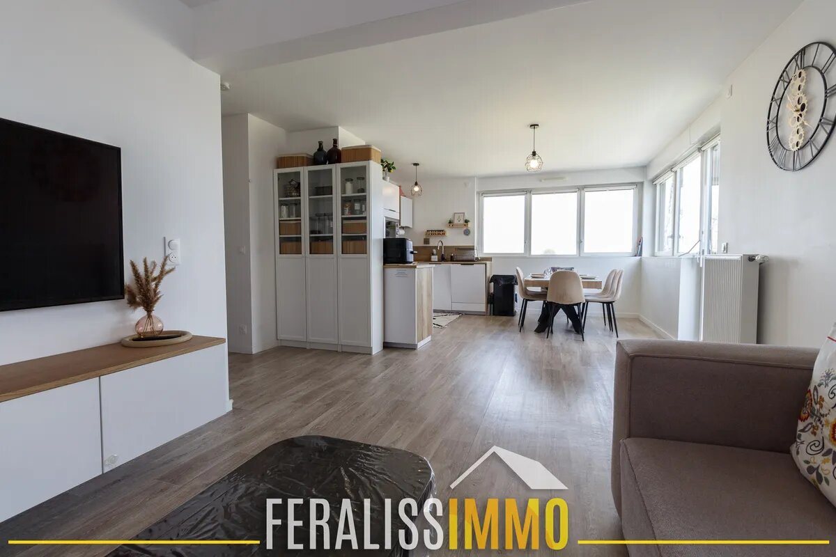 Appartement à vendre, 77m², Cergy