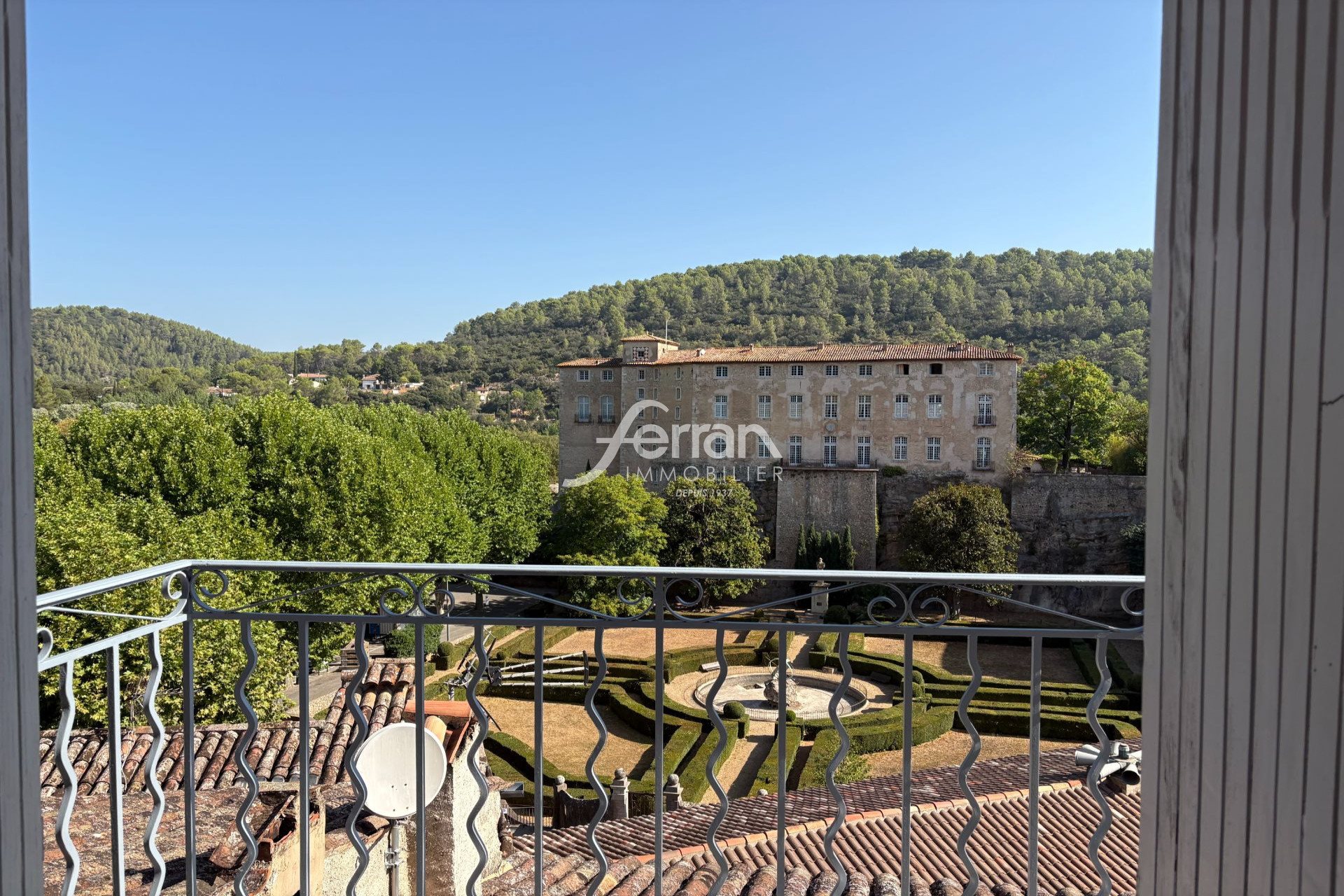 Appartement à louer, 53m², Entrecasteaux