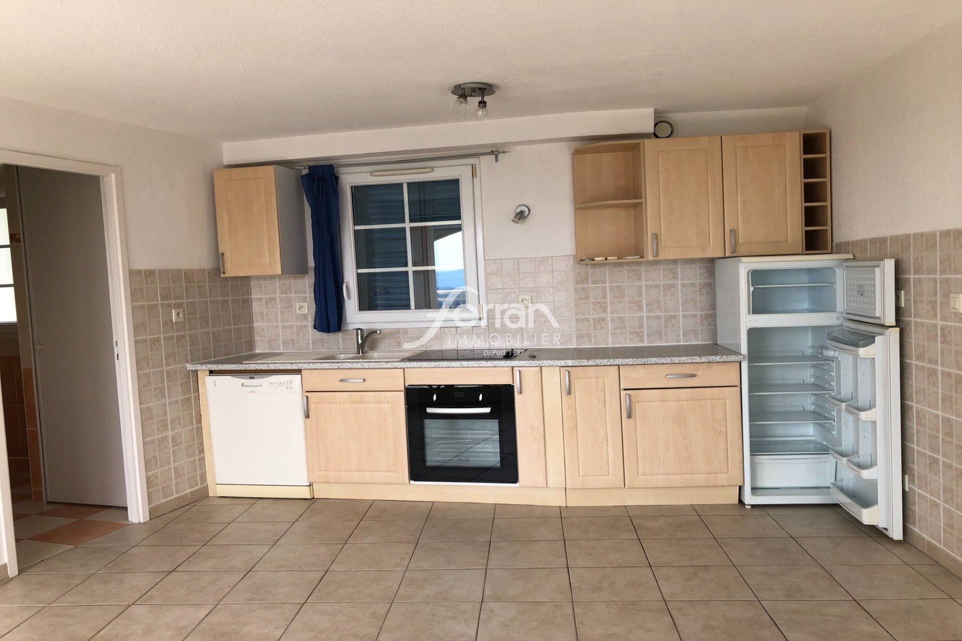 Appartement à louer, 45m², Callas