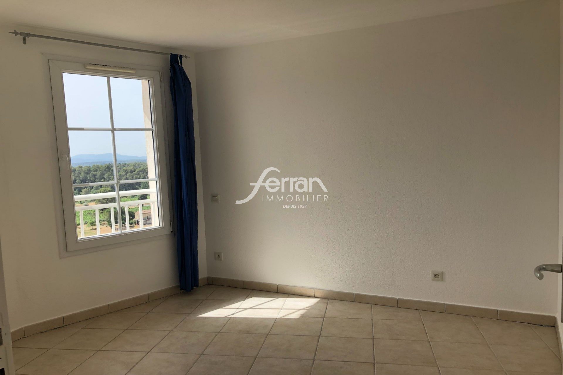 Appartement à louer, 45m², Callas