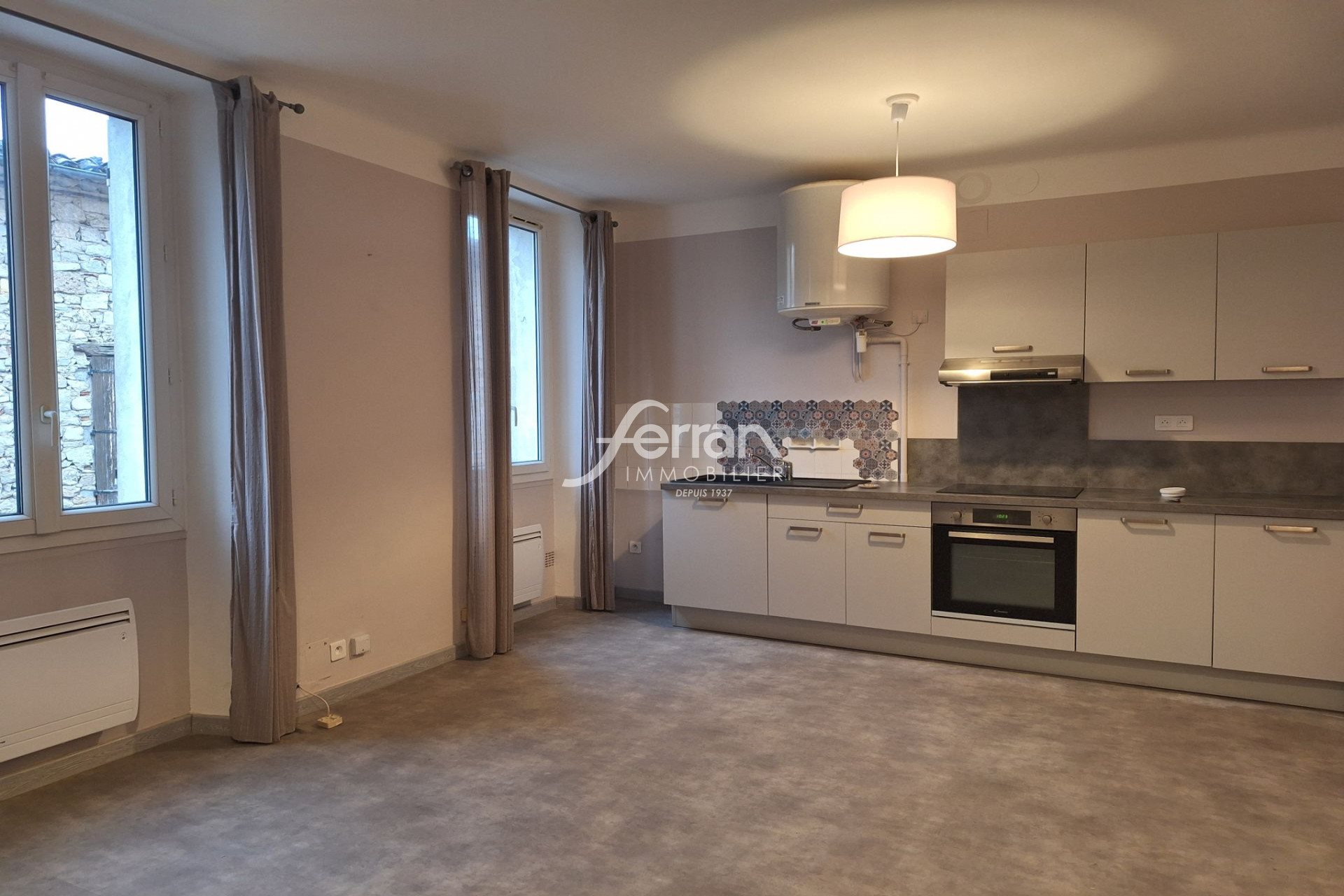 Appartement à louer, 35m², Figanières