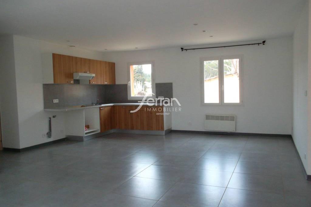 Maison à vendre, 77m², Villecroze