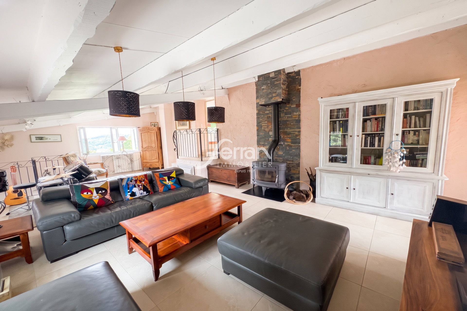 Maison à vendre, 167m², Figanières