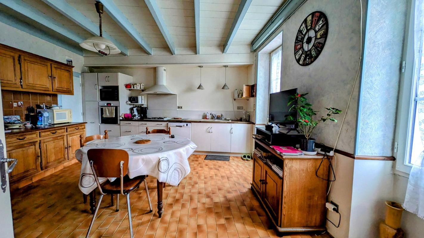 Maison à vendre, 238m², Montguyon