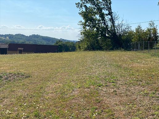 Terrain 1200 m² · à Sarlat-la-Canéda · 1 200 m² · 32 500 €