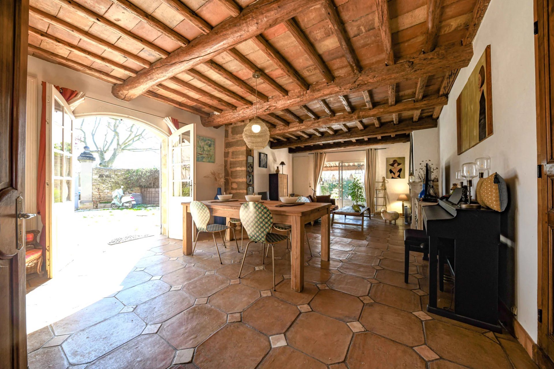 Maison à vendre, 255m², Uzès