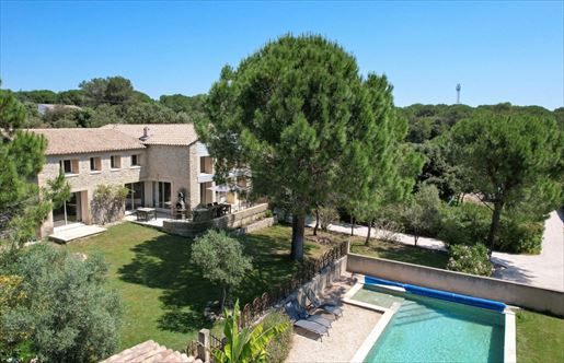 Maison 6 pièces 146 m² · à Uzès · 146 m² · 598 500 €