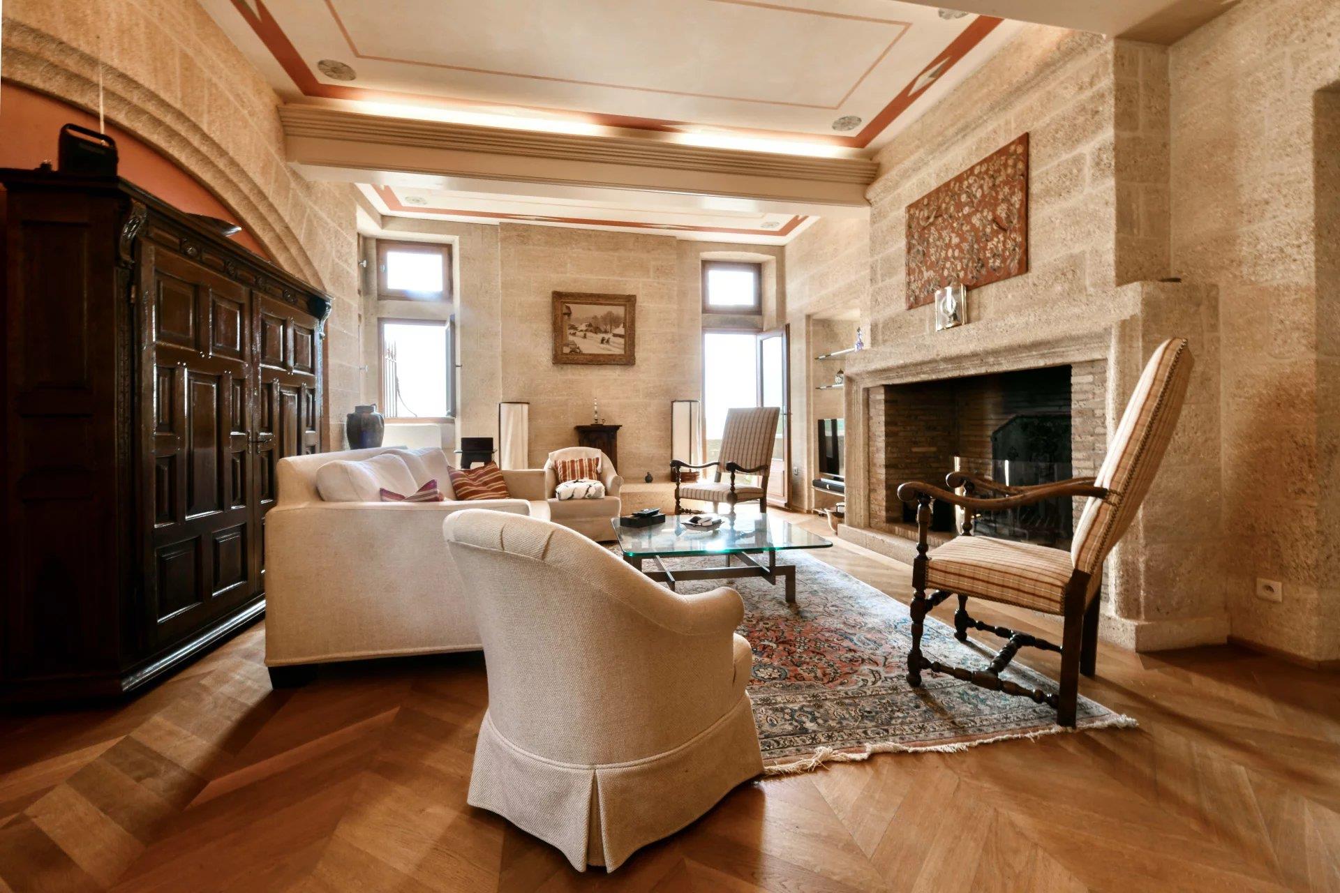 Maison à vendre, 201m², Uzès