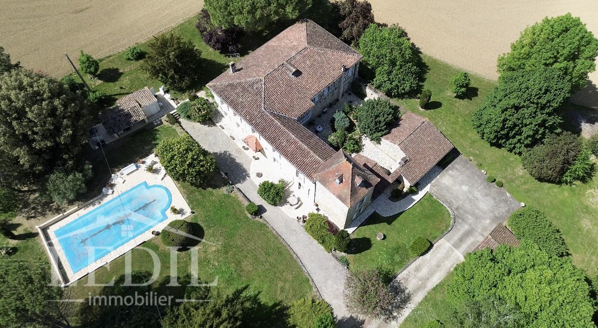 Maison à vendre, 381m², Preignan