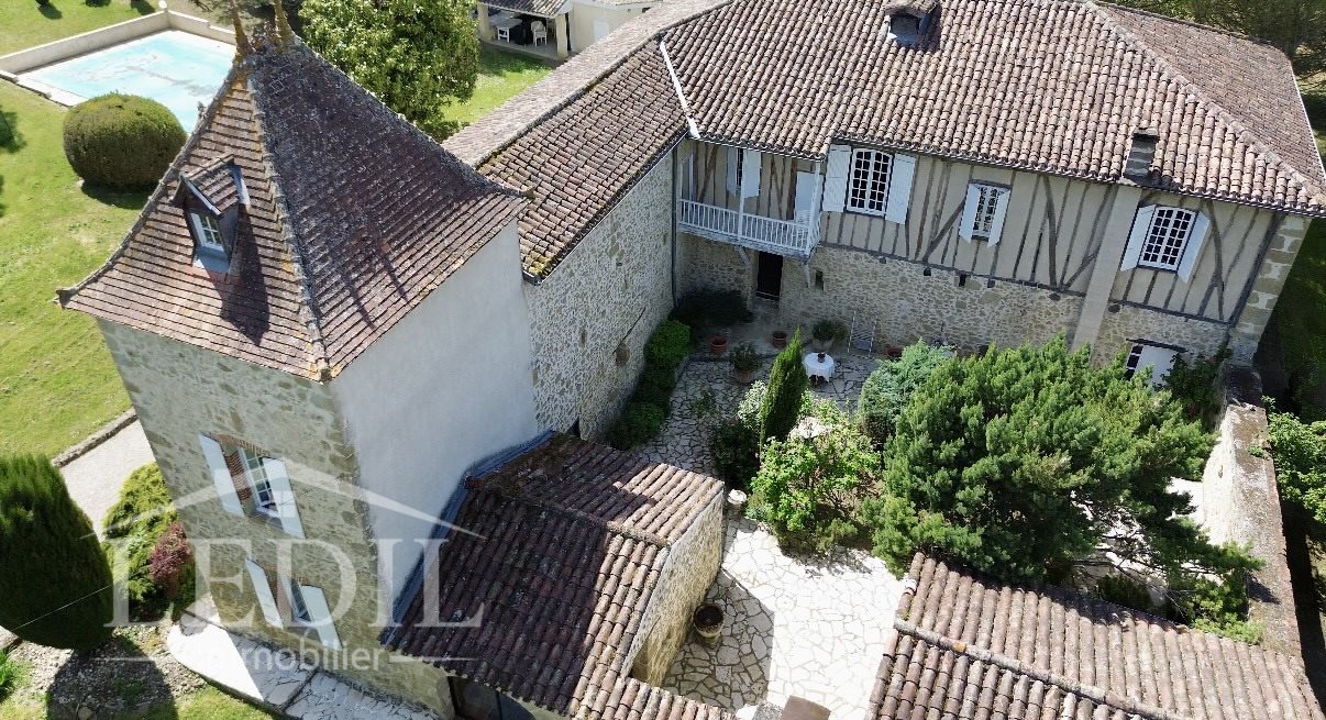 Maison à vendre, 381m², Preignan
