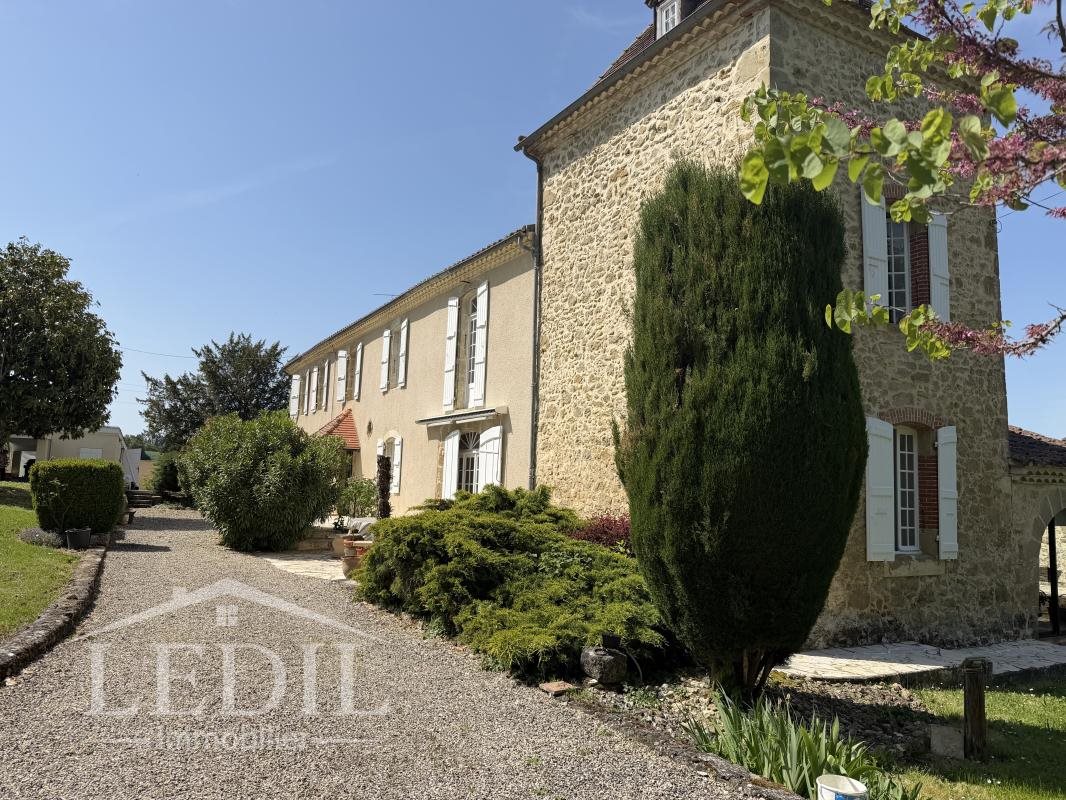 Maison à vendre, 381m², Preignan