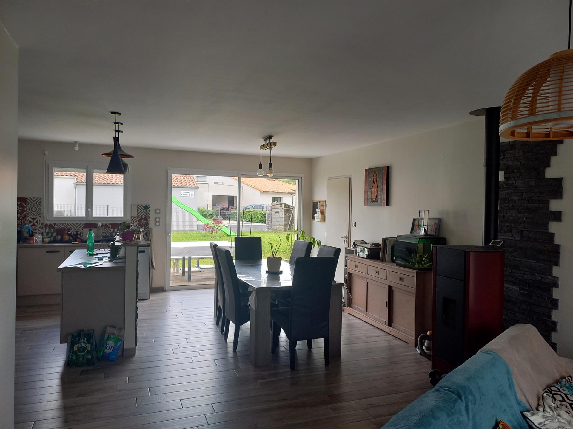 Maison à vendre, 101m², Sèvremont