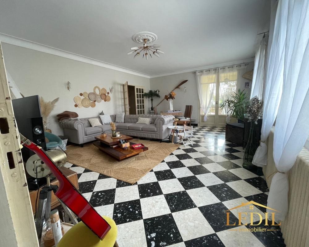 Maison à vendre, 138m², Moissac