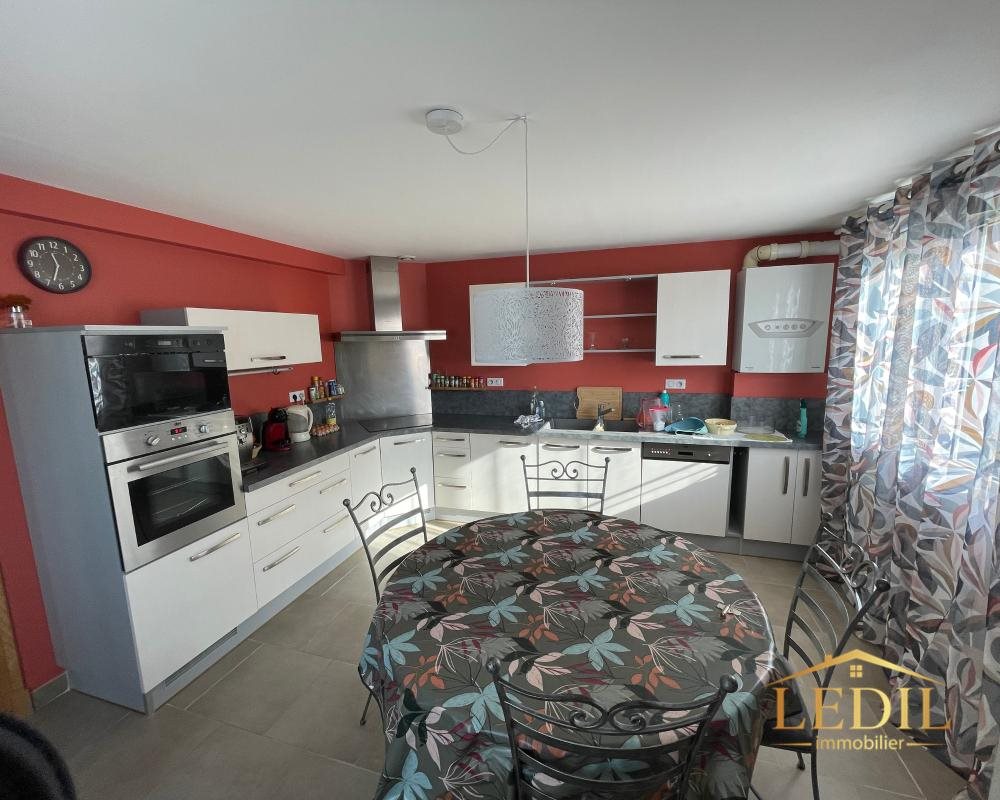 Maison à vendre, 94m², Moissac