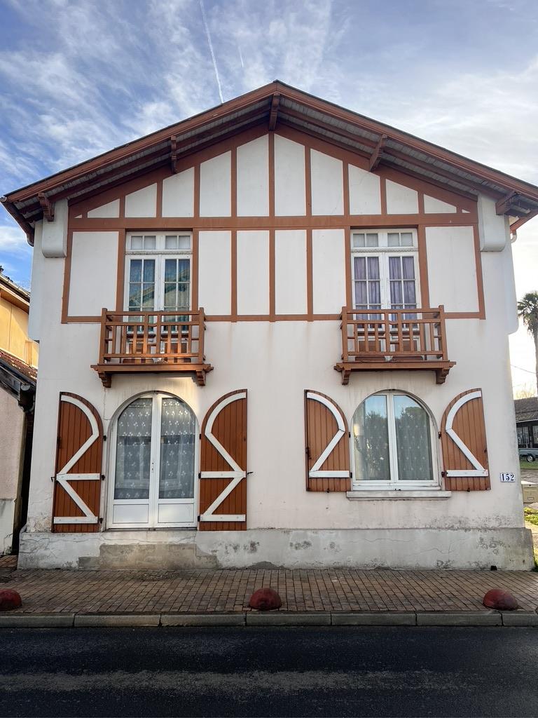 Maison à vendre, 130m², Arengosse