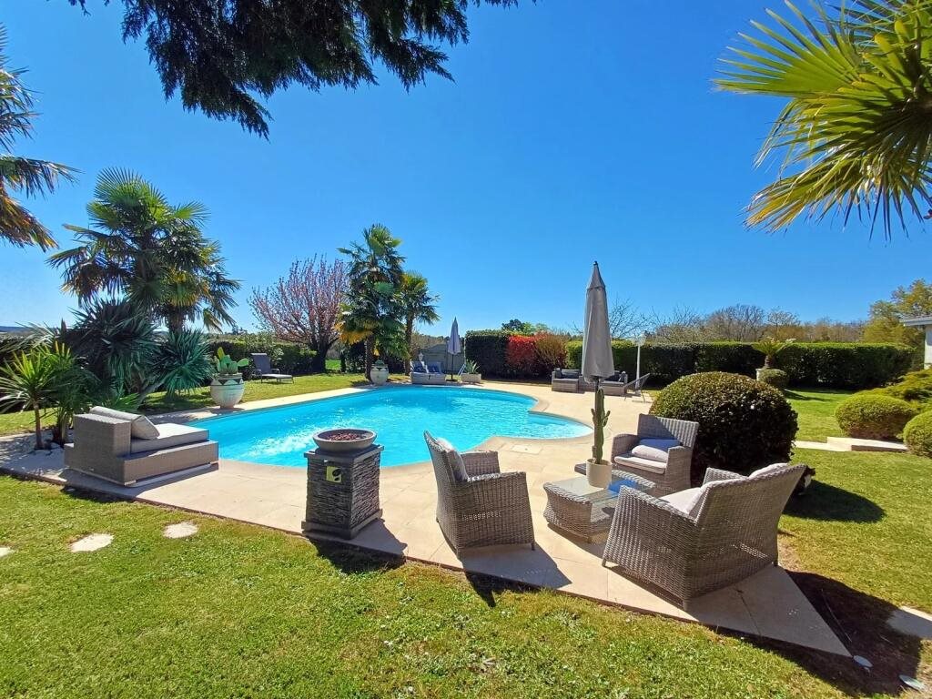 Maison à vendre, 168m², Courpignac