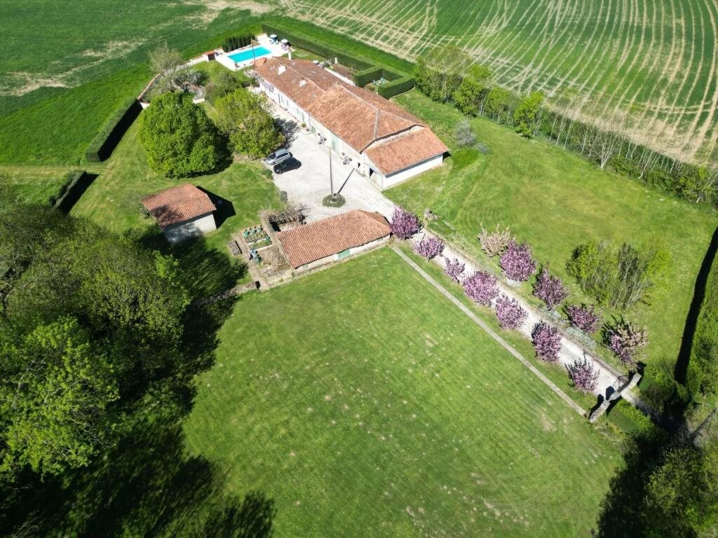 Maison à vendre, 266m², Rouzède