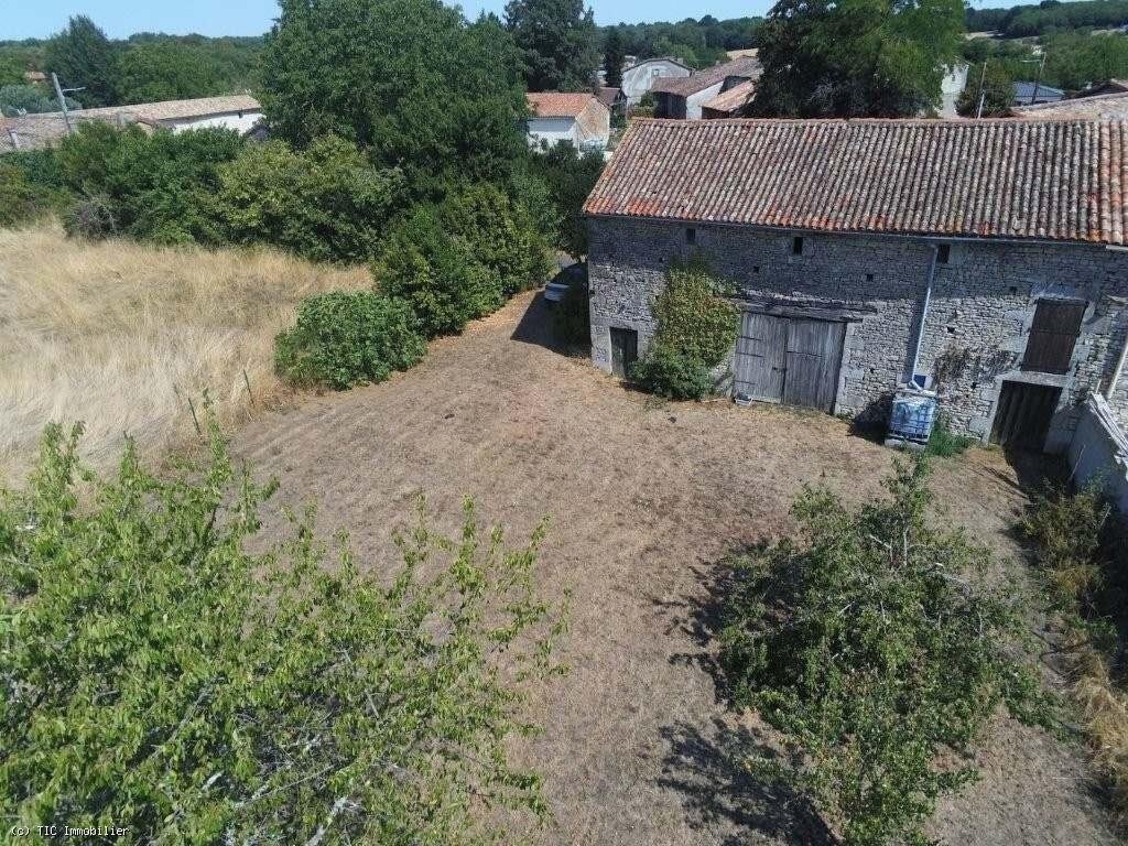 Maison à vendre, NaNm², Ruffec