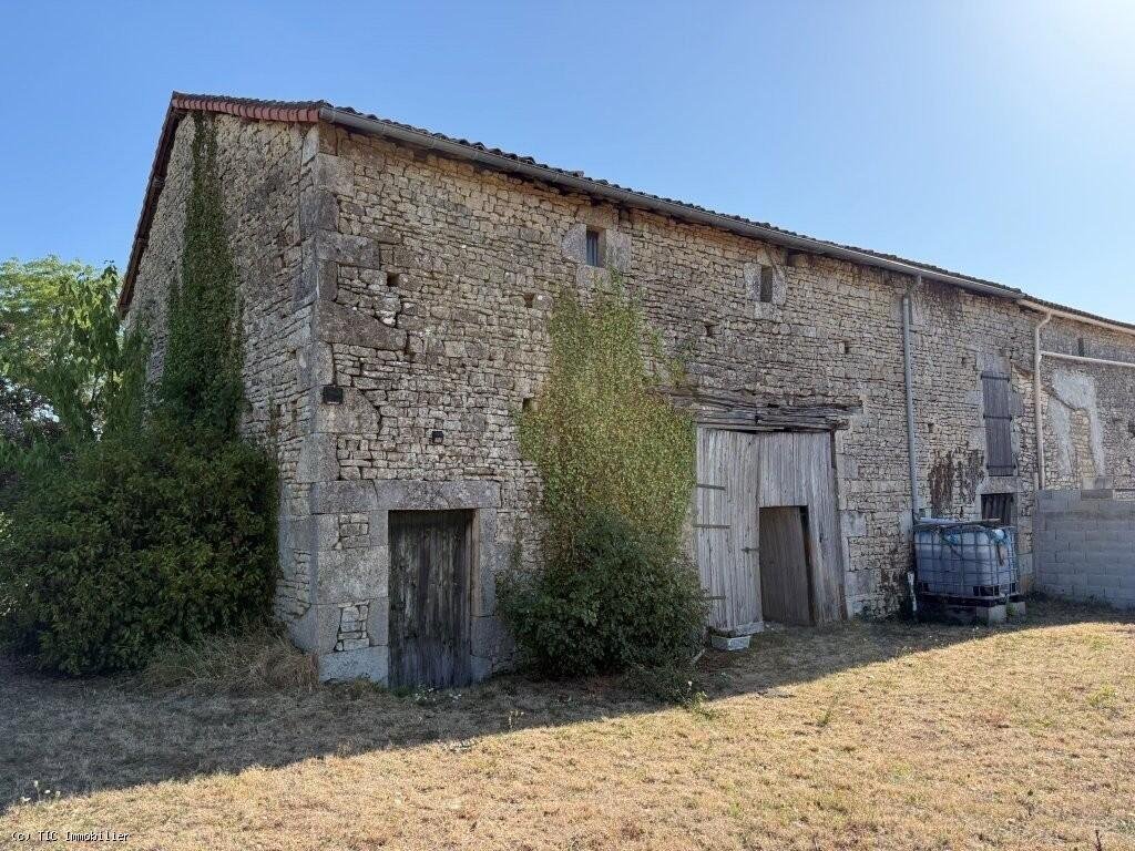 Maison à vendre, NaNm², Ruffec